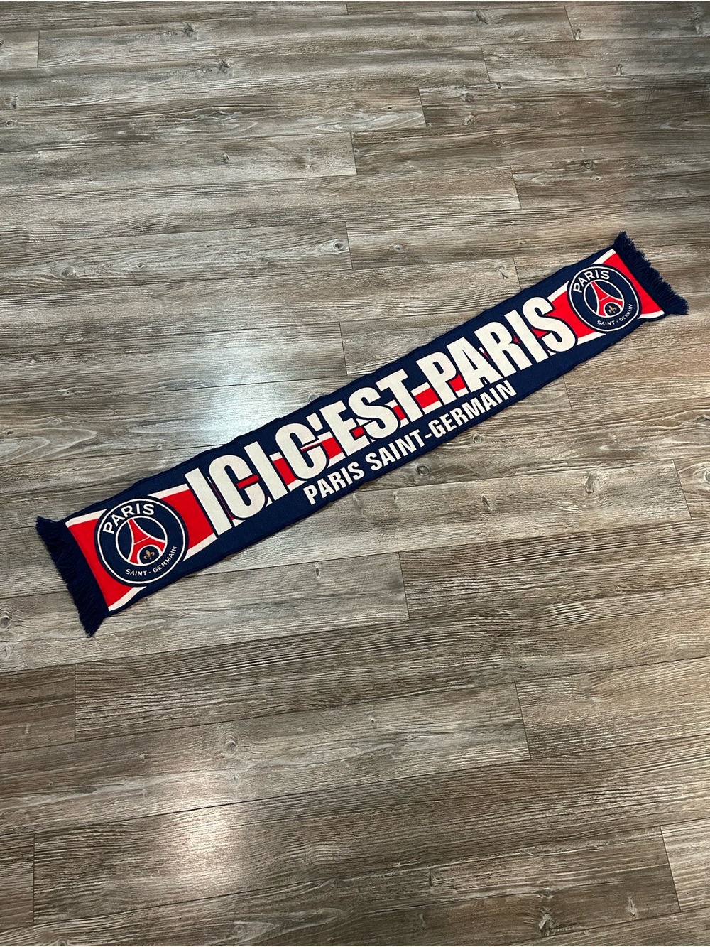 Paris Saint Germain Soccer Scarf